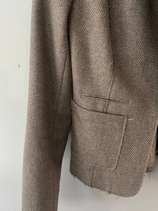 Banana Republic Brown Herringbone Ruffle Collar Blazer - Picture 6 of 12